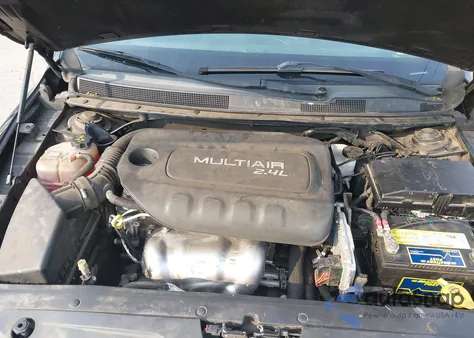 2015 Chrysler 200 Limited z USA, uszkodzony, nr VIN 1C3CCCAB9FN558368